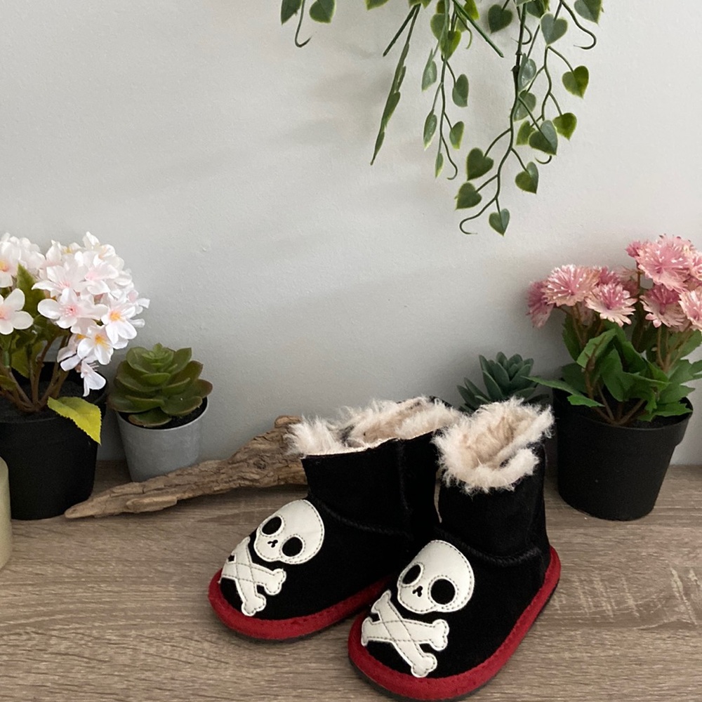 Emu Australia Skull Booties
